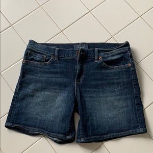 “The roll up” shorts